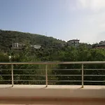 Fane's Hotell Himare